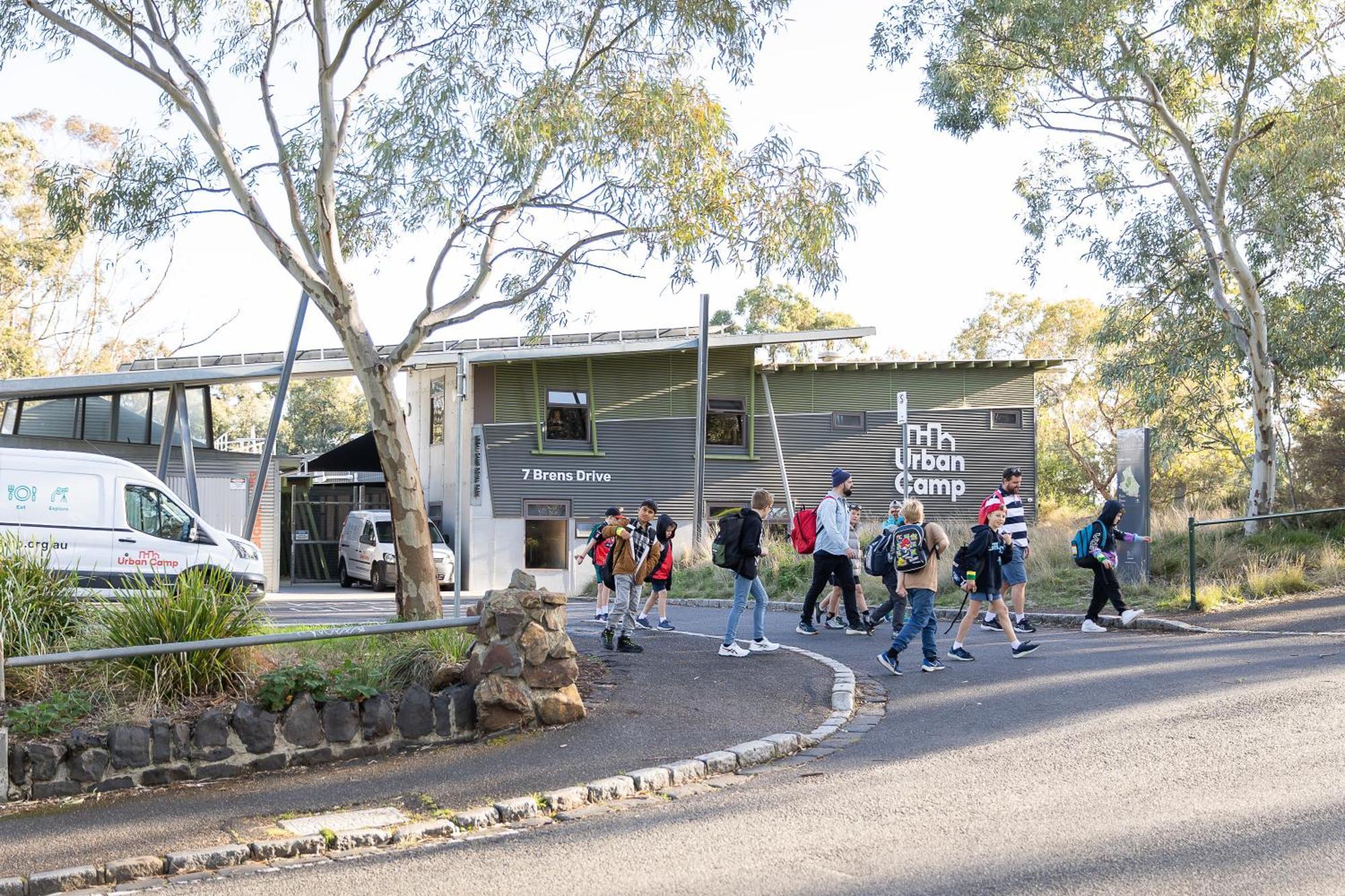 Urban Camp Group Accommodation — Foto 1